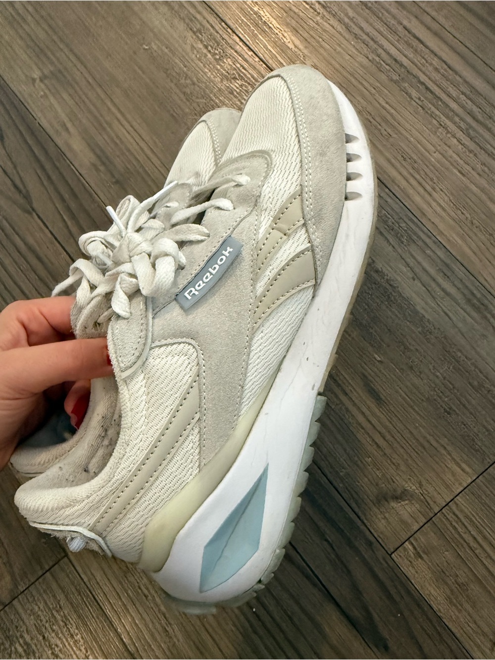 Reebok Off-White/Tan Casual Trainers